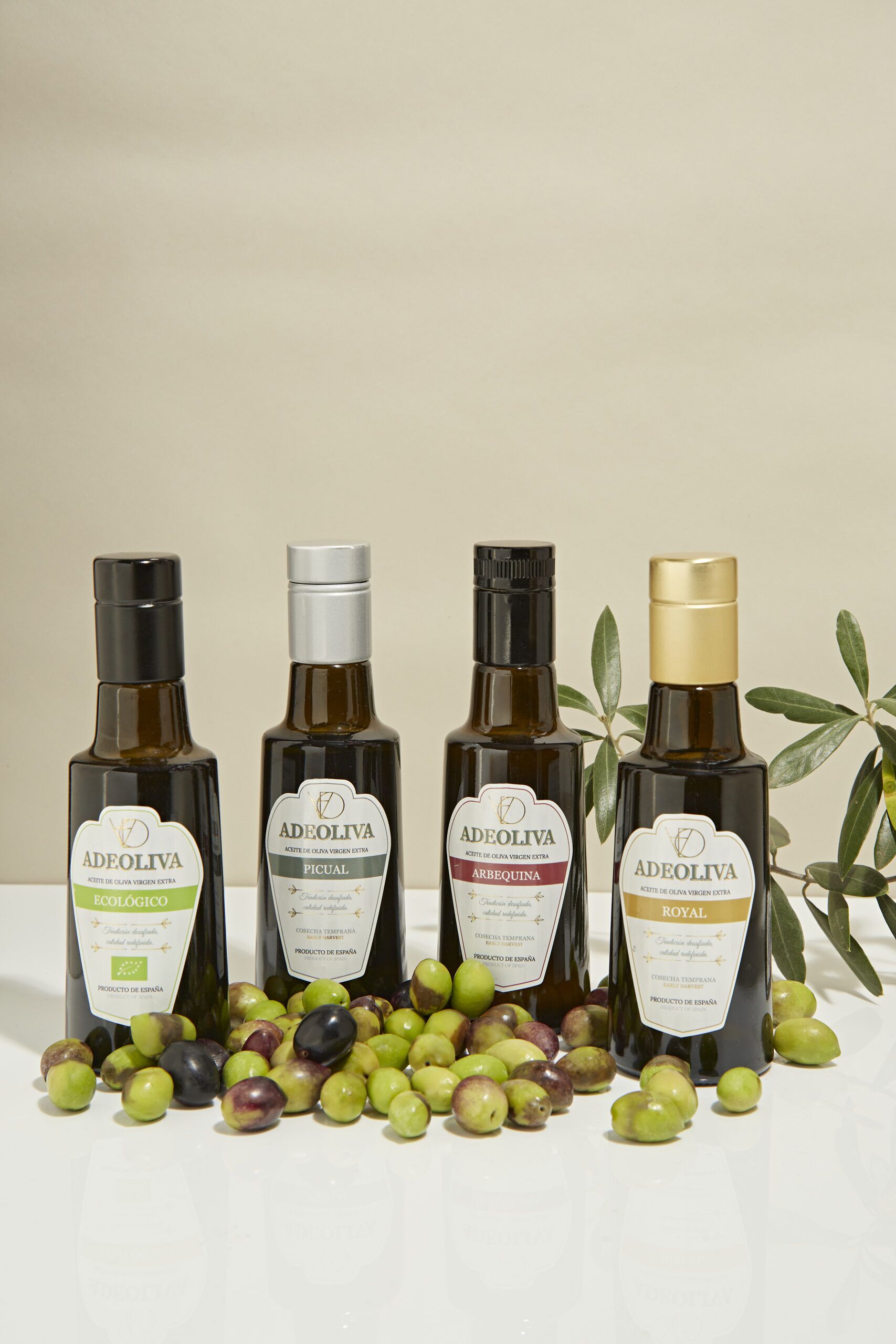 Huile d'Olive Primeur 250ml mariages et communions (Boîte 9Uds) - ADEOLIVA 6 Huile d'Olive Primeur 250ml mariages et communions (Boîte 9Uds) - ADEOLIVA – Image 6